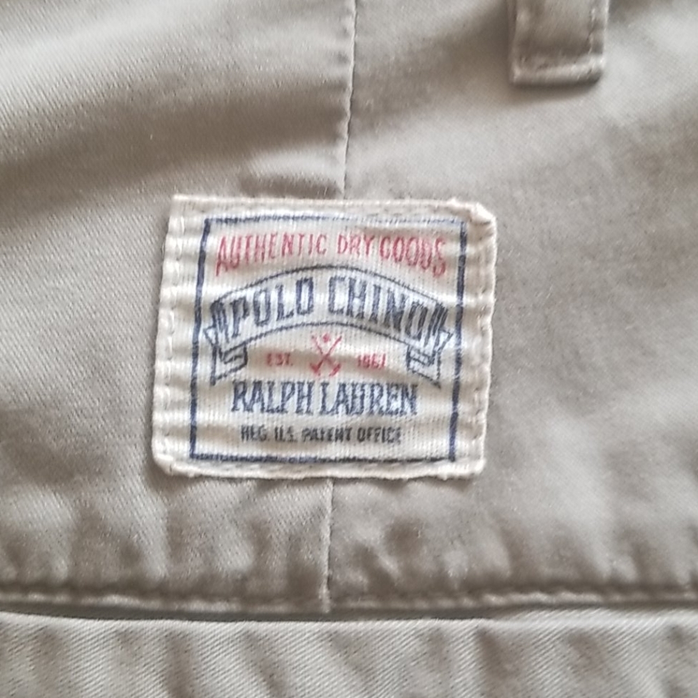 Men's pleated shorts